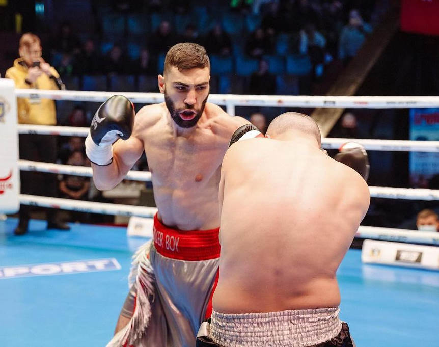 Липарит Устян нокаутировал Миколу Середу (видео)