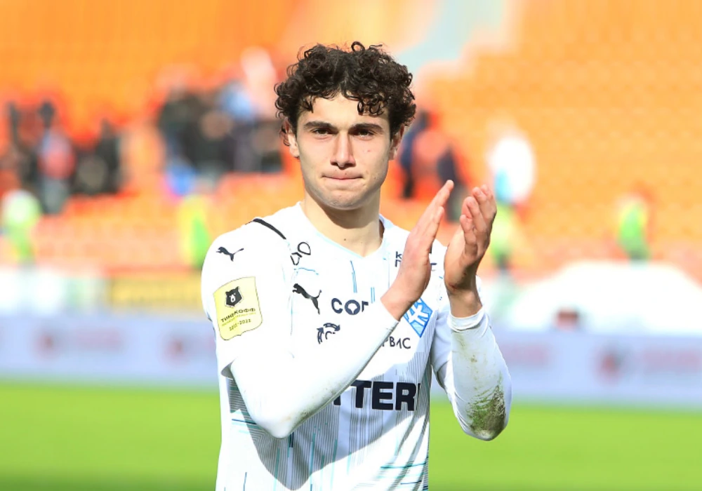 Александр Коваленко дебютировал в основе «Крыльев Советов»