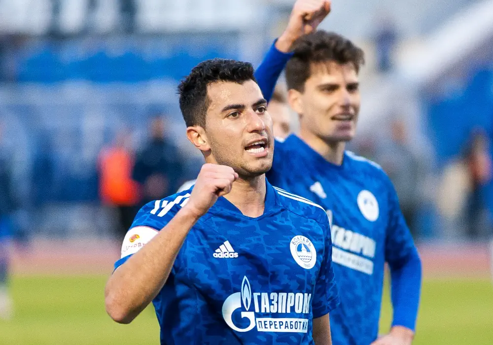 Артем Симонян лучший игрок месяца