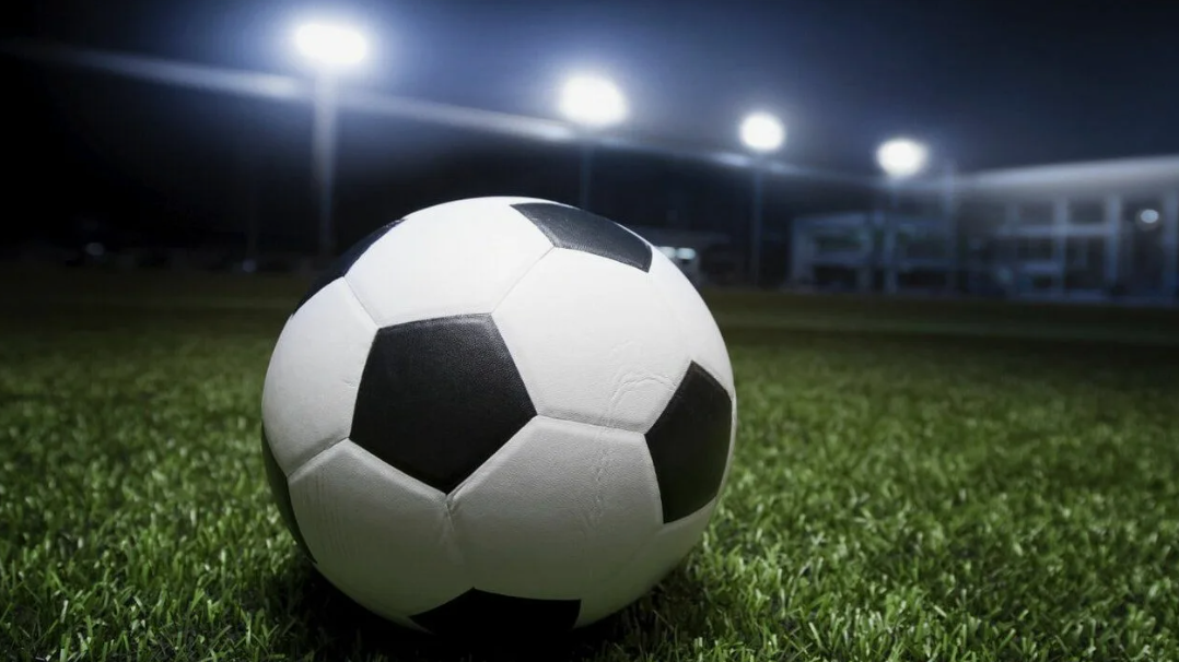 Поздравляем с международным днем футбола!