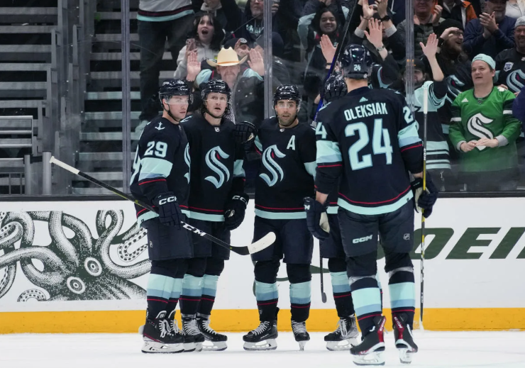 хоккей прогноз на сегодня бостон сиэтл