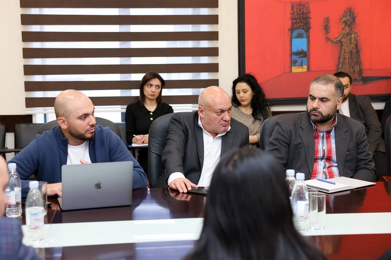 В Армении обсудили проведение чемпионата мира-2025 по хоккею