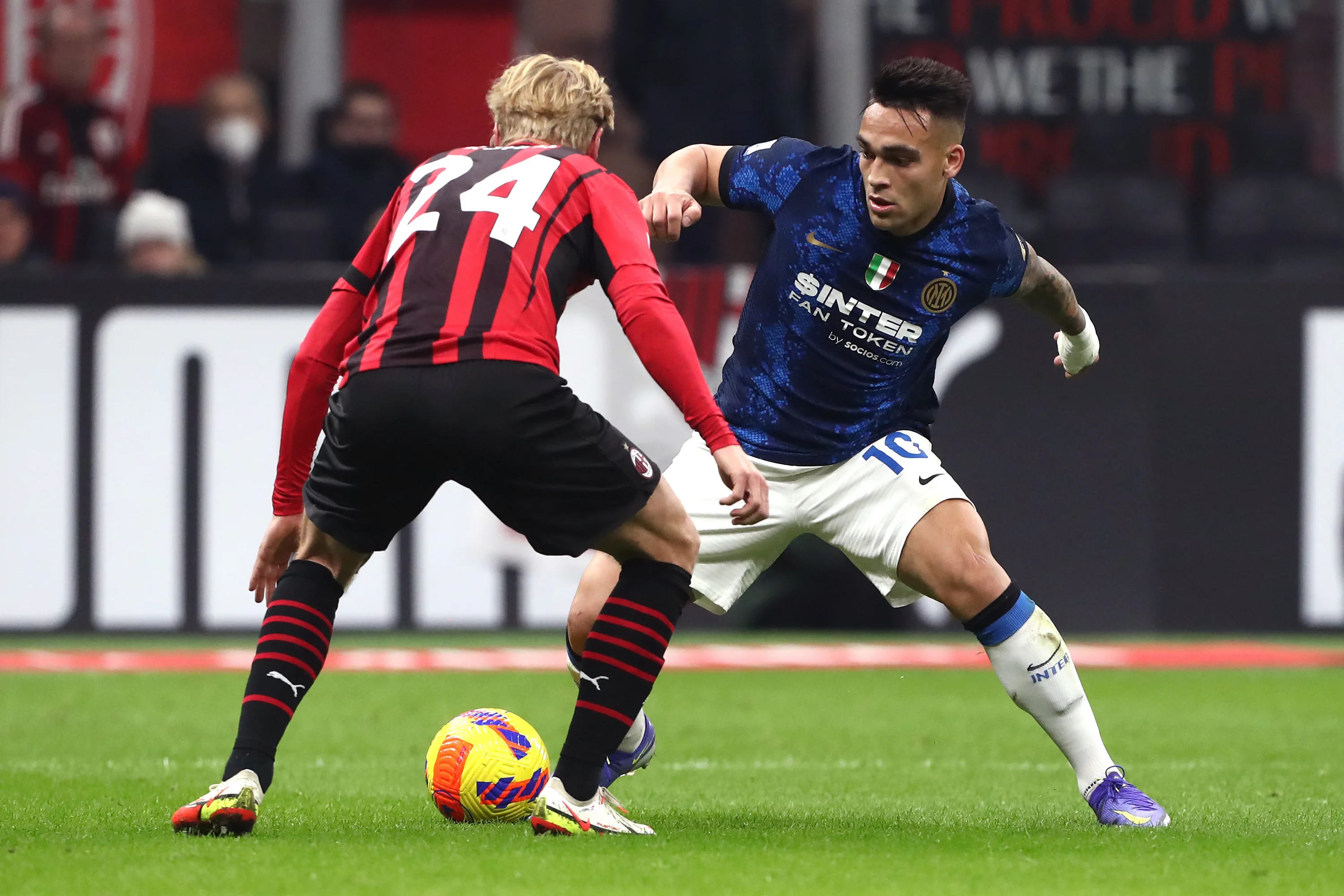 «Интер» Мхитаряна ушёл от поражения в концовке матча с «Миланом»