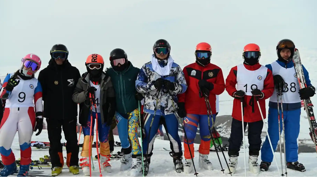 Лучшие сборные на зимних Панармянских играх