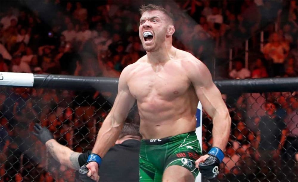 Чемпион UFC дю Плесси выбрал лучшего бойца вне зависимости от весовых категорий