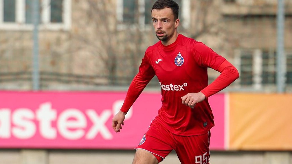 Защитник «Пюника» пропустил матч с «Зенитом» из-за операции