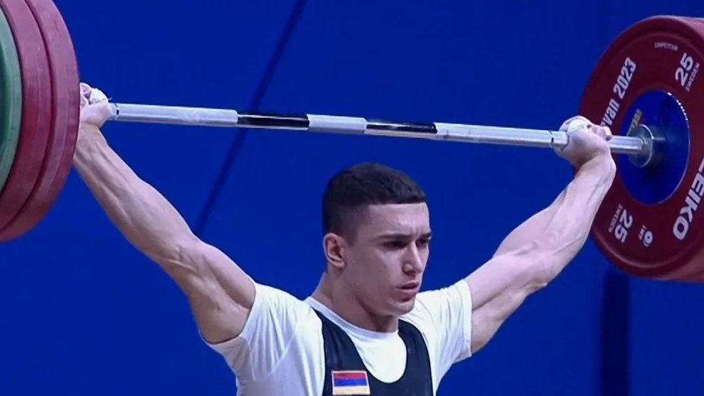 Тяжелоатлеты Армении начали тренировочный сбор перед ЧЕ в Молдове