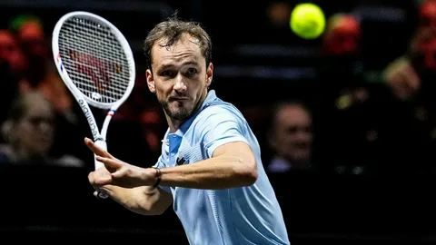 «Надеюсь, теперь каждый может договориться с WADA». Медведев – об отстранении Синнера