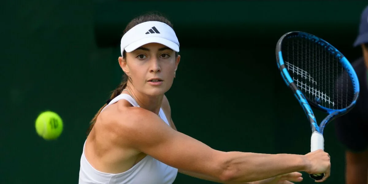 Элина Аванесян разгромно проиграла Мирре Андреевой на старте «тысячника» в Дубае