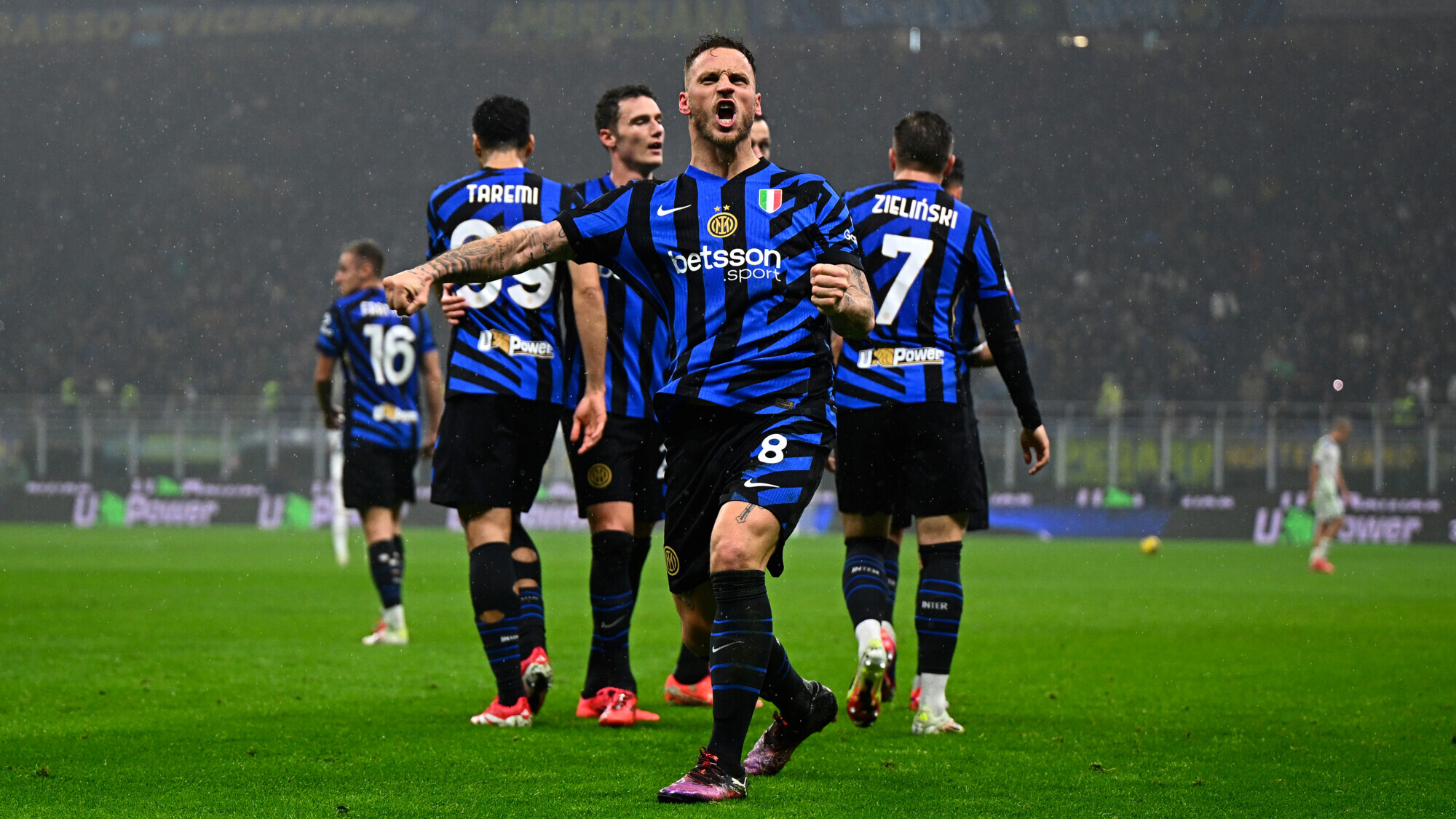 «Интер» обыграл «Лацио» и вышел в четвертьфинал Кубка Италии