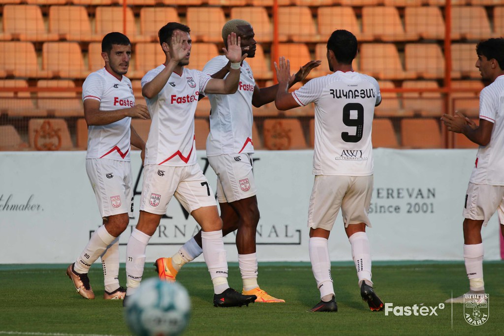 «Арарат» и ЦСКА обменялись голами в матче 23-го тура чемпионата Армении