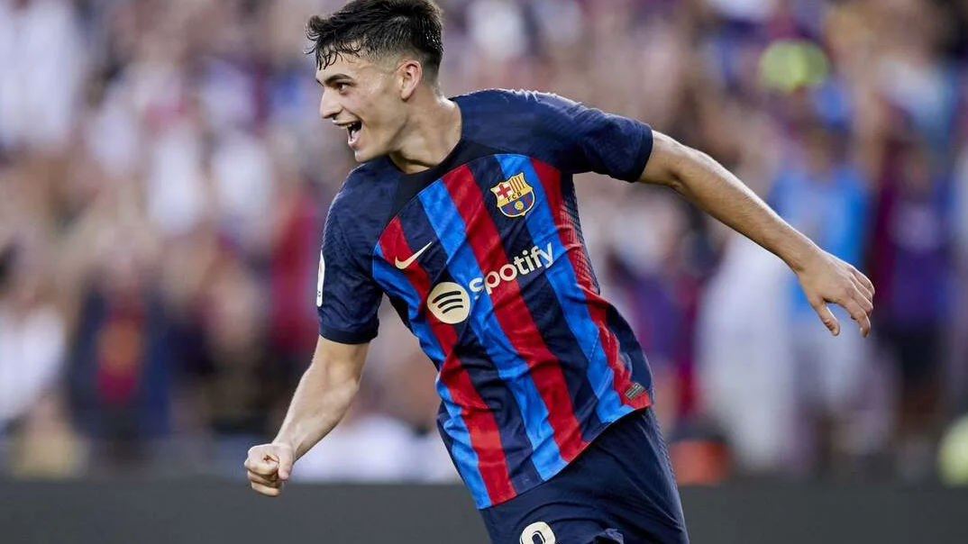 «Невероятно видеть, как он контролирует темп игры»: Щенсный о Педри