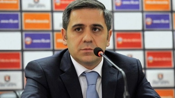 «Это по меньшей мере антиармянский шаг, наносящий урон авторитету государства и явно направленный против армянского футбола»: Армен Меликбекян