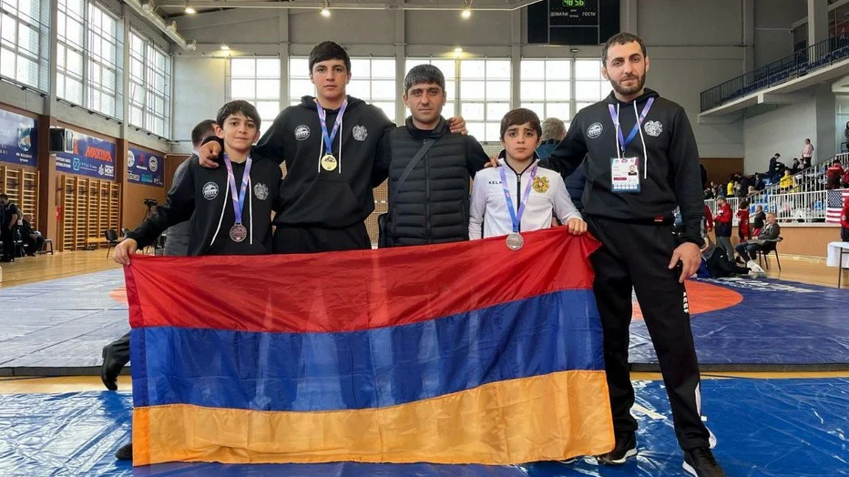 Армянские борцы заработали награды на Гимназиаде