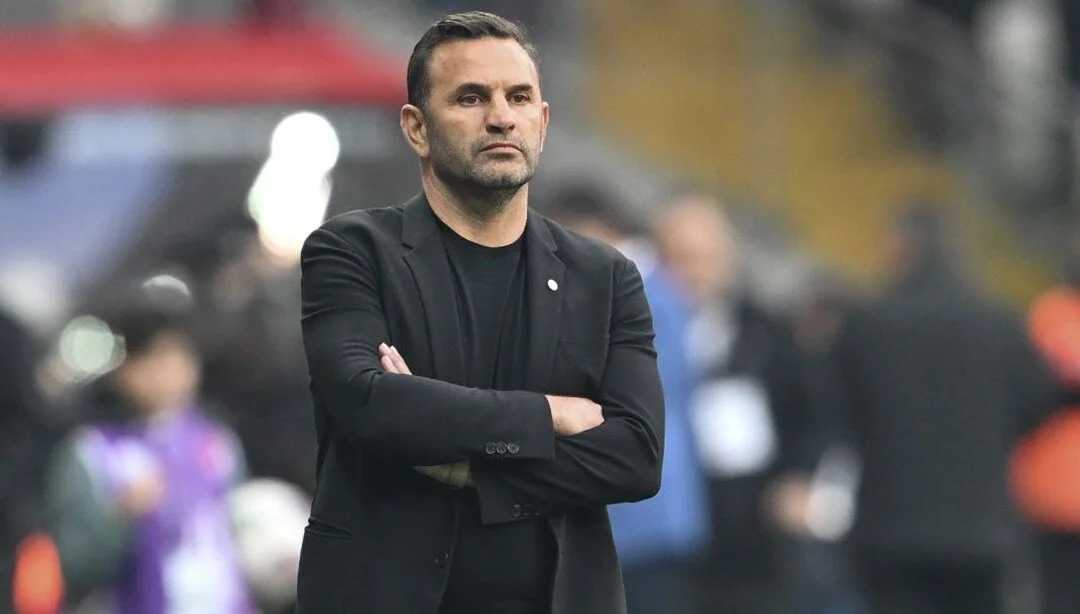 «Он расцарапал мне лицо!» Тренер «Галатасарая» – о схватившем его за нос Моуринью