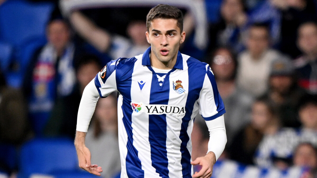 Первый тренер Захаряна высказался о проблемах Арсена в «Реале Сосьедад»