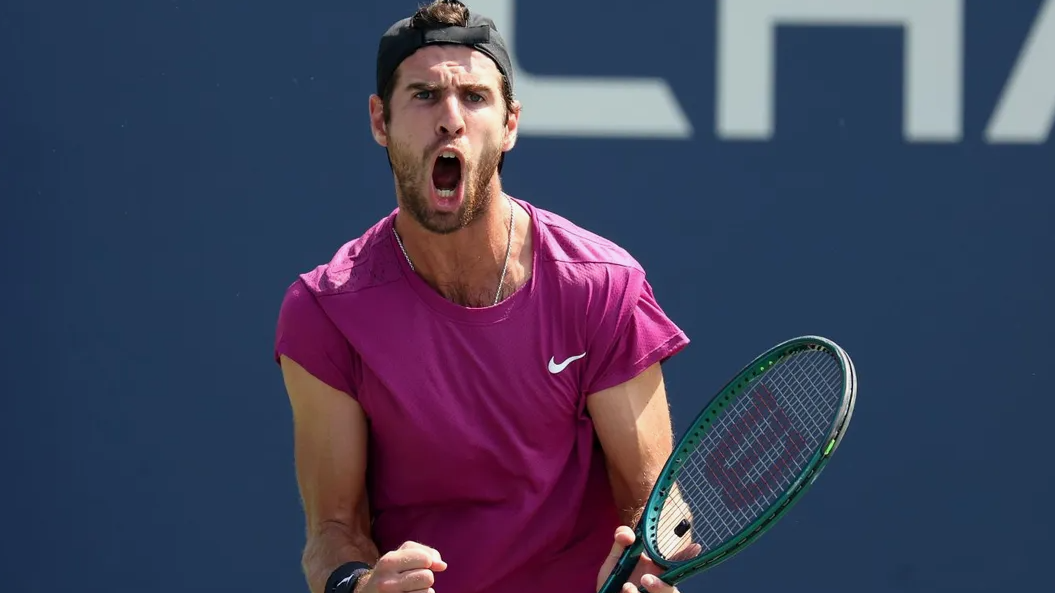 Карен Хачанов прошел в 1/4 финал турнира в Барселоне