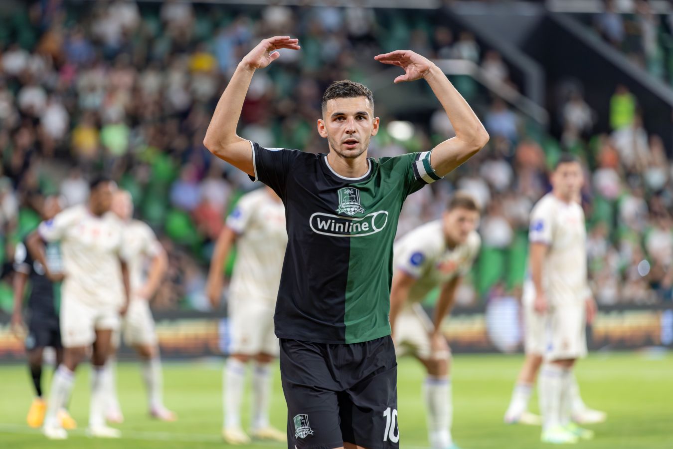 Гол Сперцяна с пенальти — победный