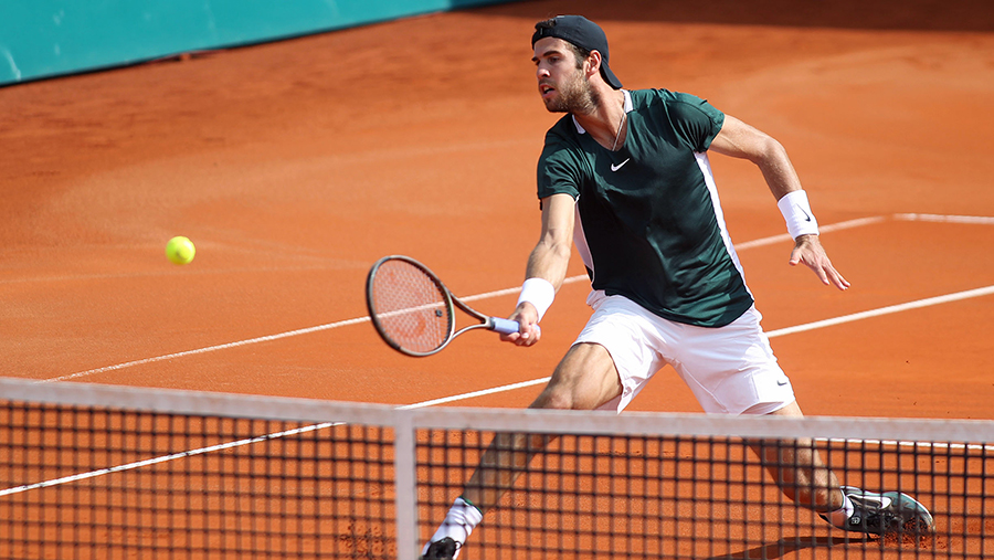 Хачанов отыграл 30 мест в Чемпионской гонке ATP, Зверев превзошёл Синнера