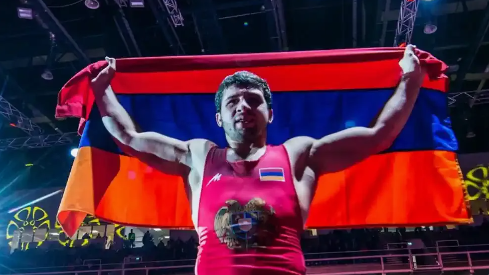 Поединок Малхаса Амояна признан лучшим на чемпионате Европы