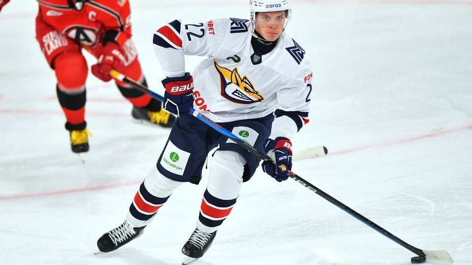 За этот месяц 5 хоккеистов из России перешли в НХЛ