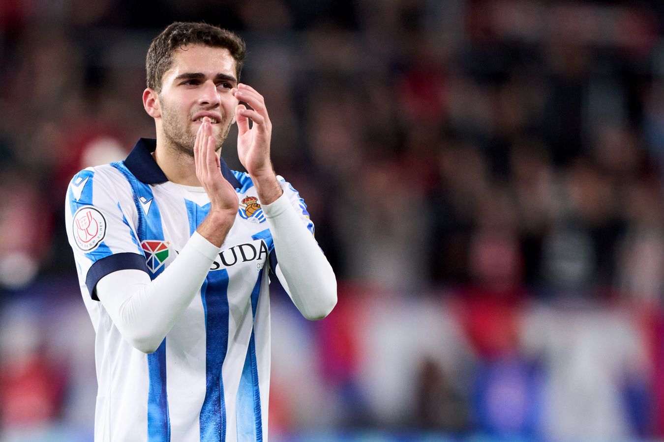 Арсен Захарян вернулся к тренировкам на поле после рецидива травмы