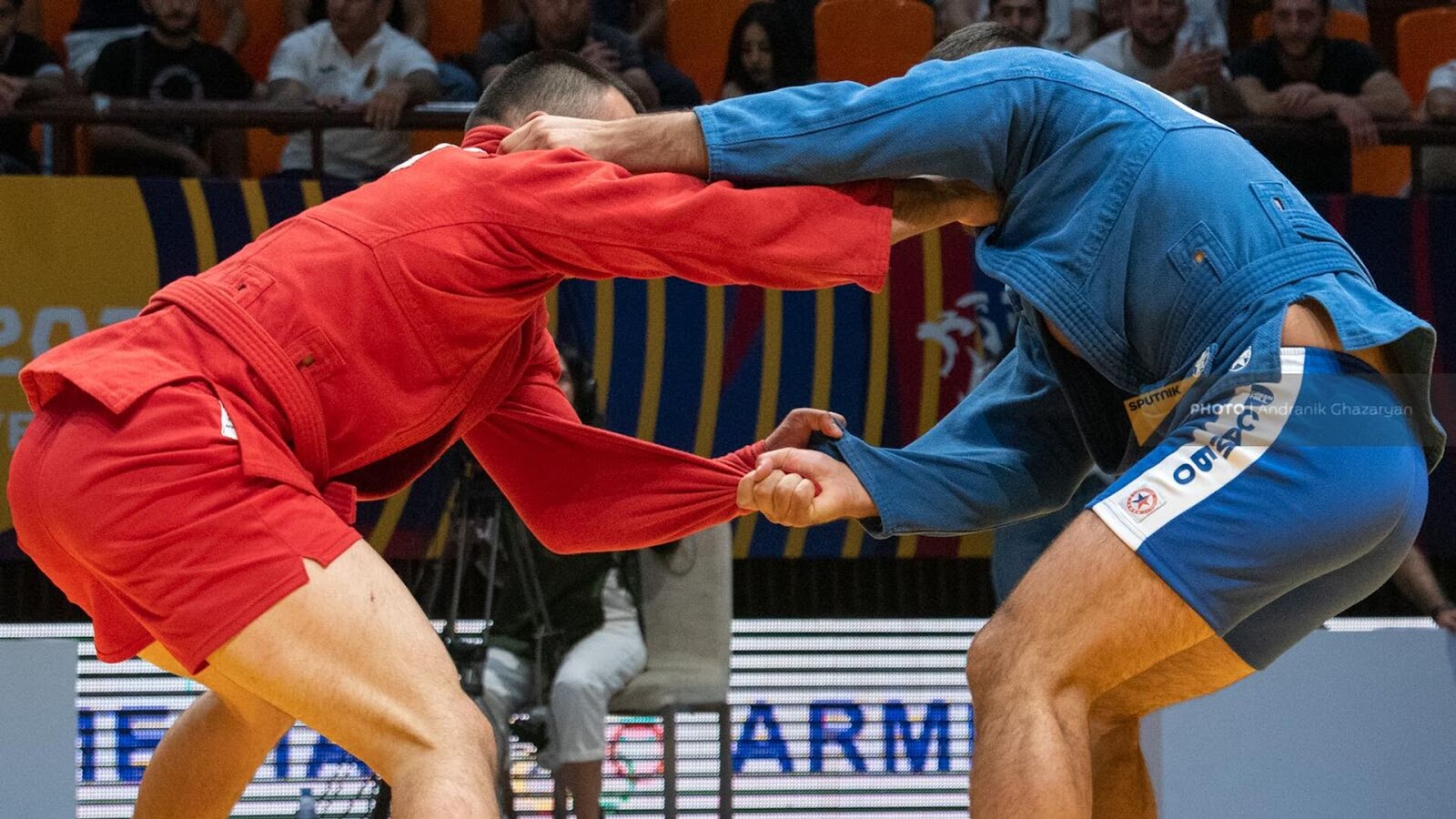 Гор Шатверян выиграл золото на первенстве Европы по самбо