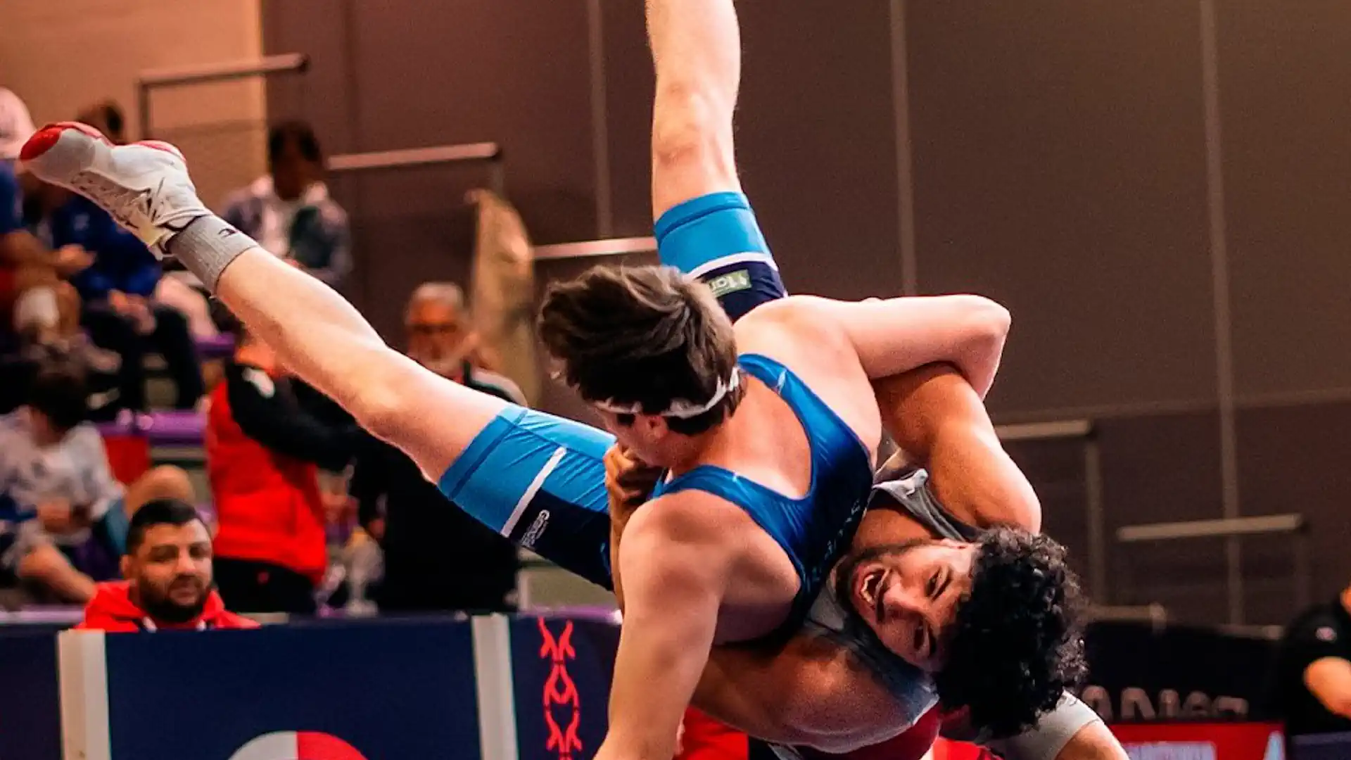 Армянские борцы триумфально выступили на юношеском чемпионате Франции