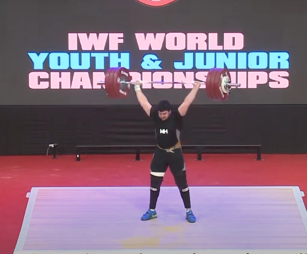 Григор Казарян выиграл золотую медаль на ЧМ по тяжёлой атлетике до 17 лет