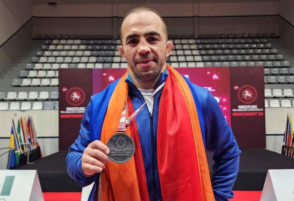 Армянин показывает уверенный результат на Панамериканском чемпионате