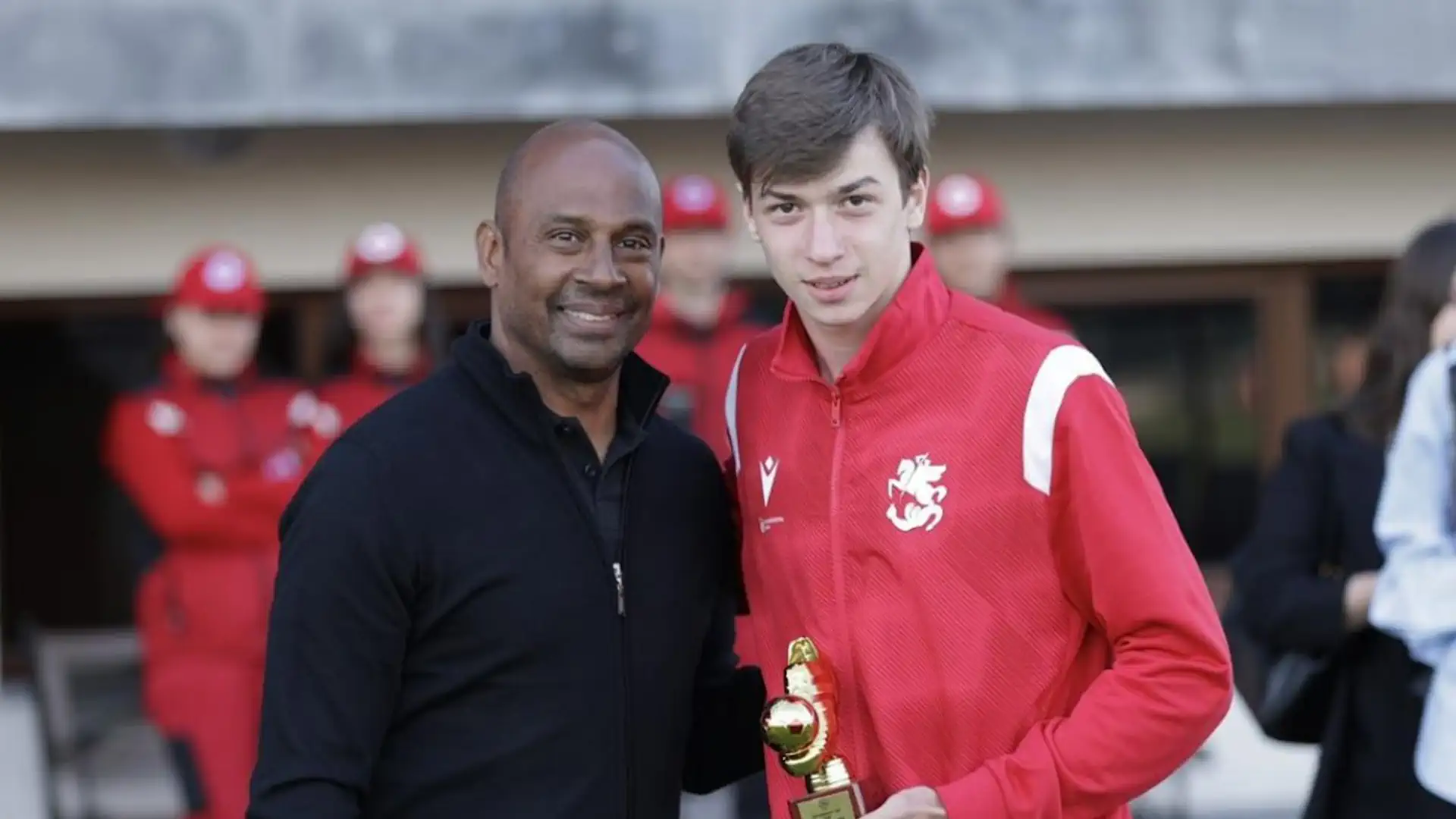 Младший брат Хвичи Кварацхелии признан лучшим игроком турнира УЕФА в Ереване