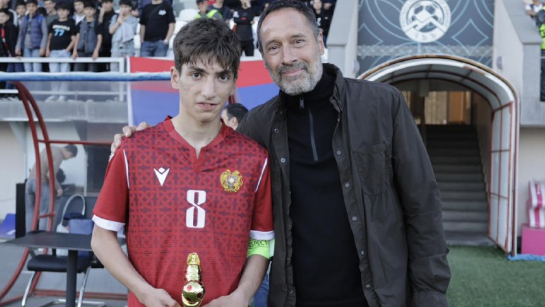 Нарек Аветисян признан лучшим футболистом Кубка развития УЕФА