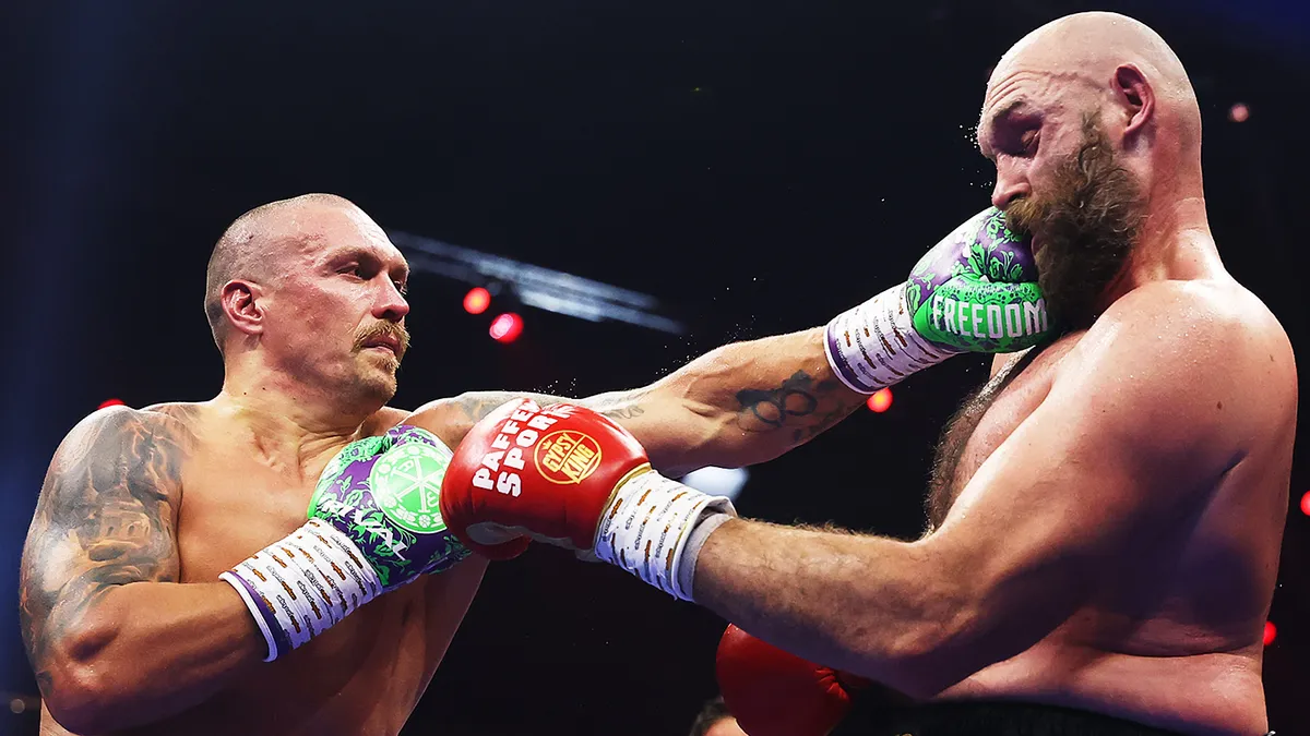 Усик предложил организовать третий бой с Фьюри на «Олд Траффорд»