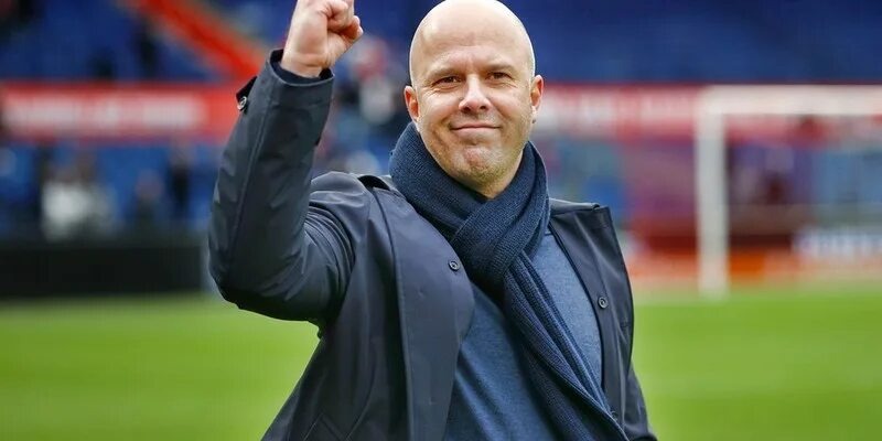 Арне Слот об интересе Деку к Диасу: «А мне нравятся Ламин Ямаль и Рафинья»