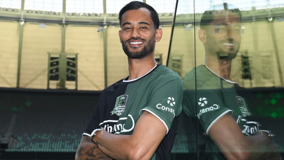 В команду Сперцяна перешел капитан французского клуба «Осер»