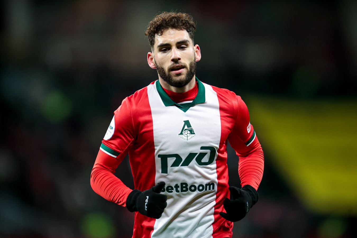 «Црвена Звезда» сделала новое предложение «Локомотиву» по трансферу Тикнизяна