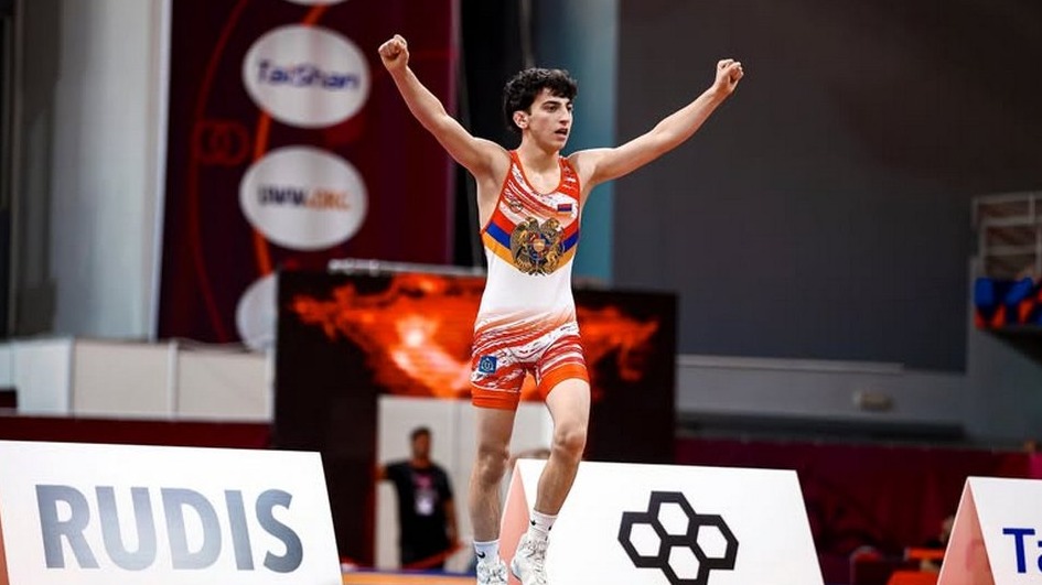 Два борца из Армении прошли в финал чемпионата Европы