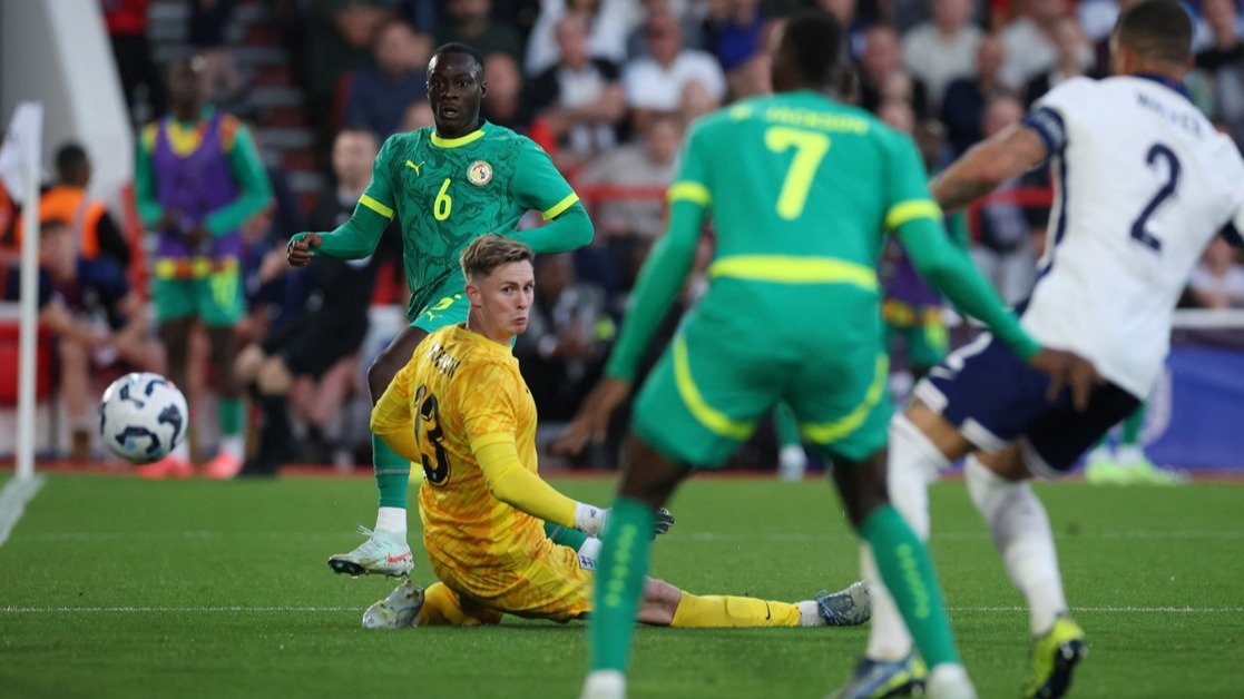 Английская сборная впервые потерпела поражение в игре с африканской командой