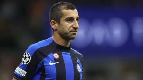 Новый тренер «Интера» Киву ответил на вопрос о роли Мхитаряна перед следующим сезоном