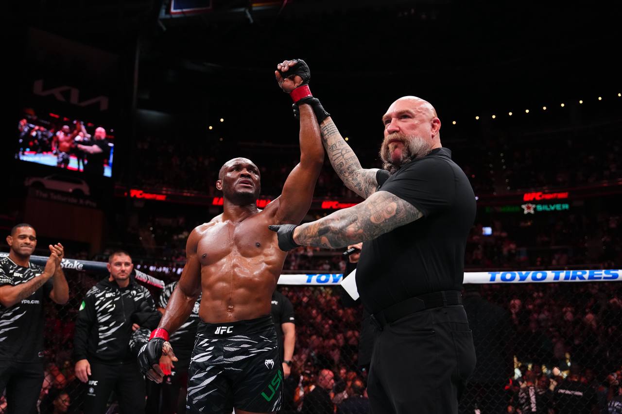 Экс-чемпион UFC Камару Усман одержал первую победу за четыре года