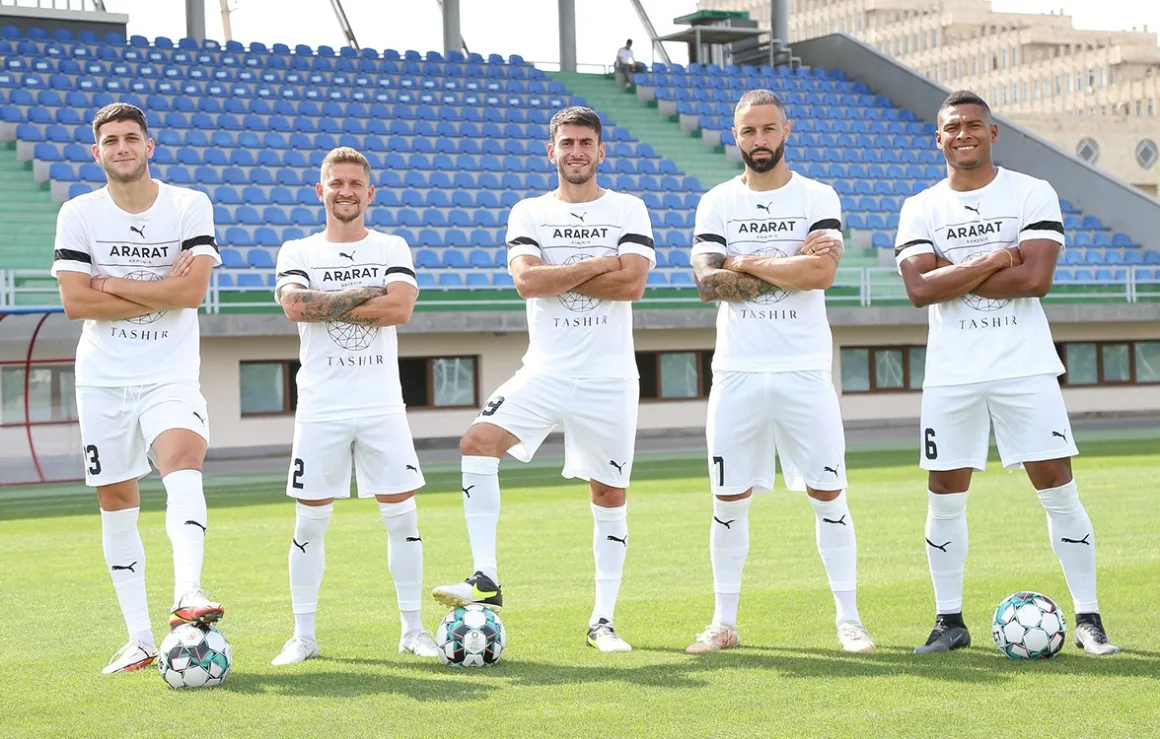 «Арарат-Армения» подписала воспитанника «Порту»