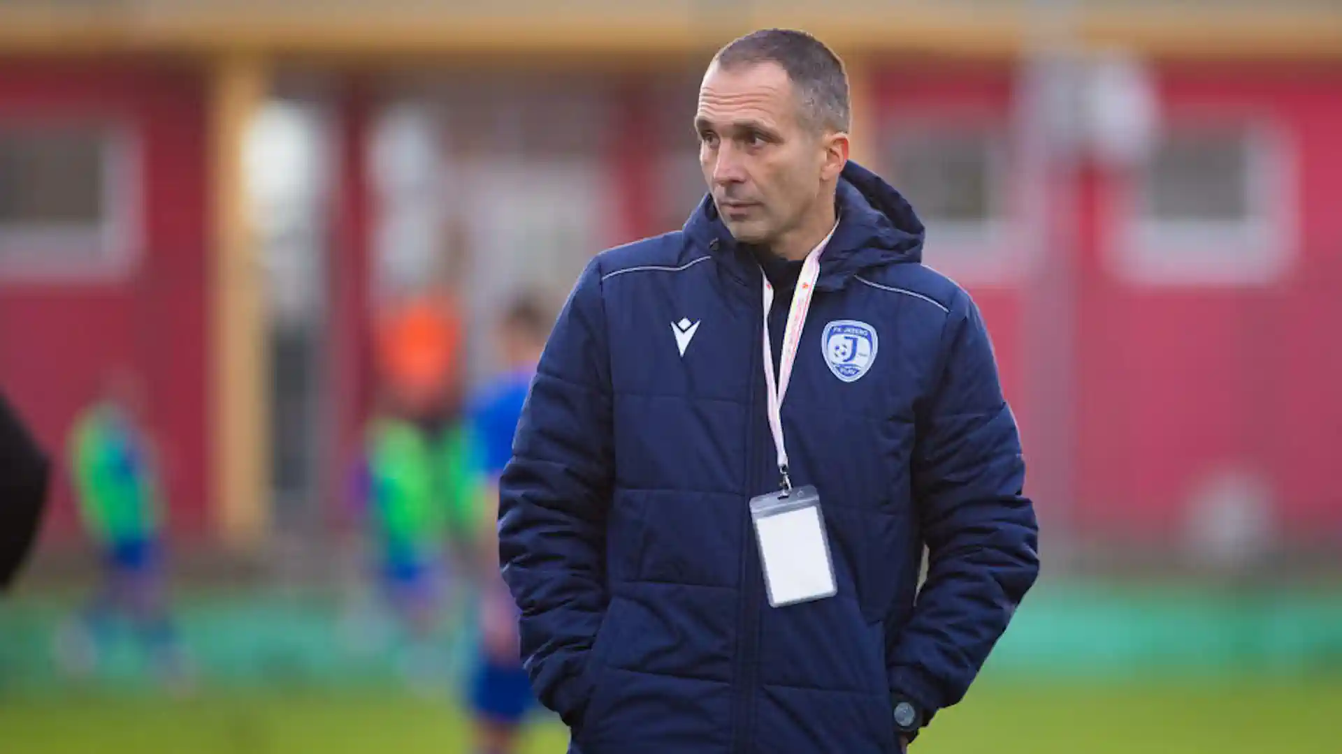 Соперник «Ноа» в Лиге чемпионов за две недели до очного матча уволил тренера