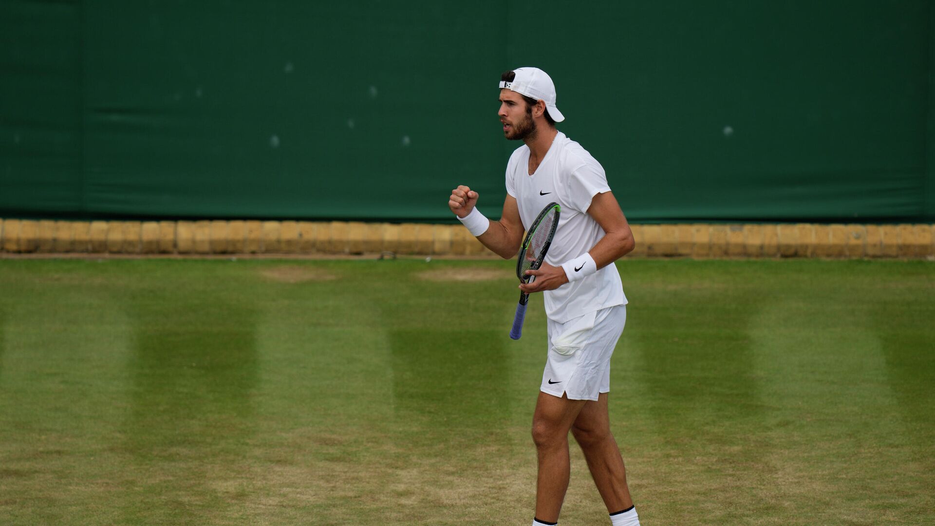 Матч Карена Хачанова на Уимблдоне-2025 отложен более чем на два часа