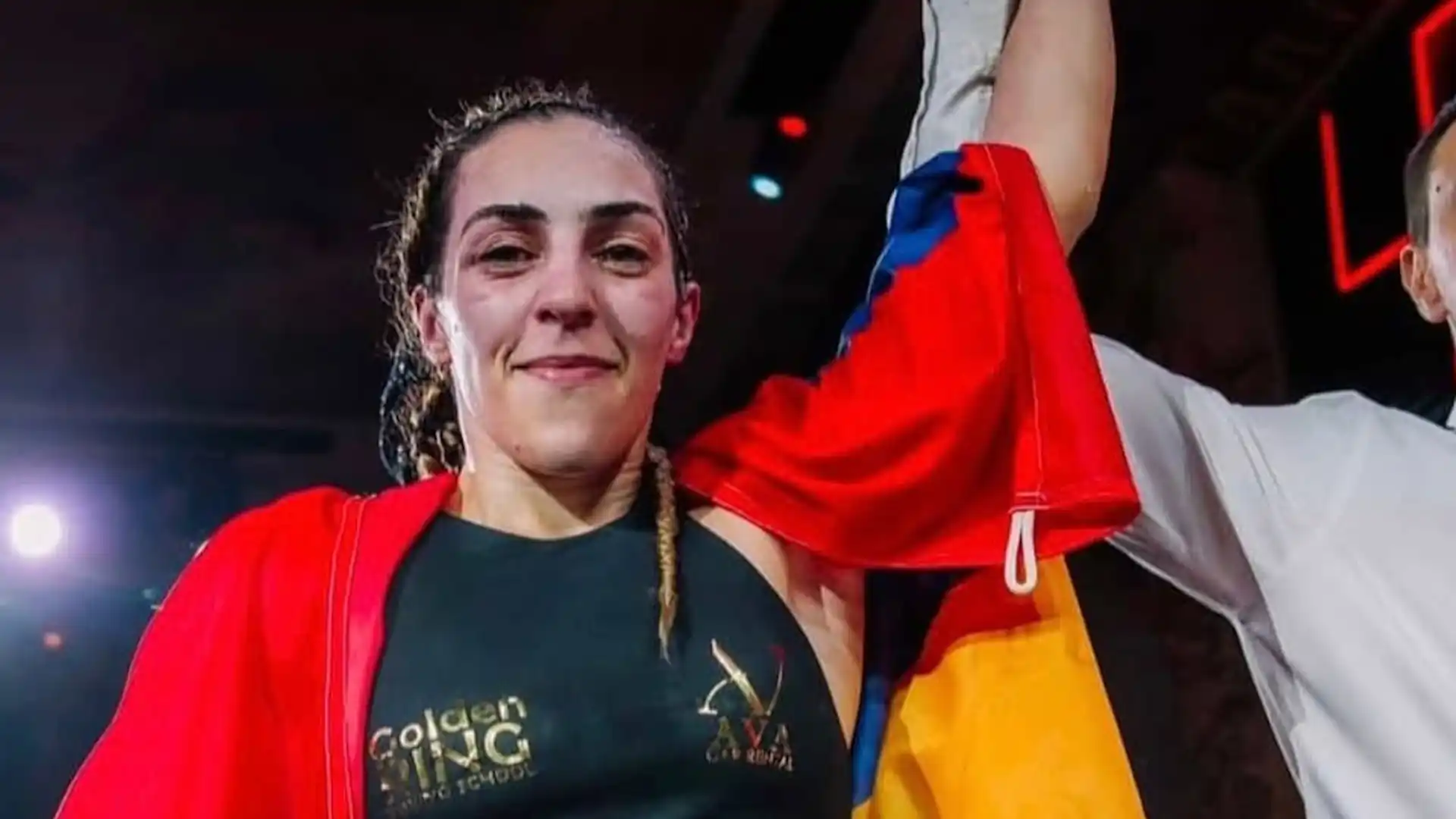 Анаит Ароян уверенно победила на вечере бокса в Дубае