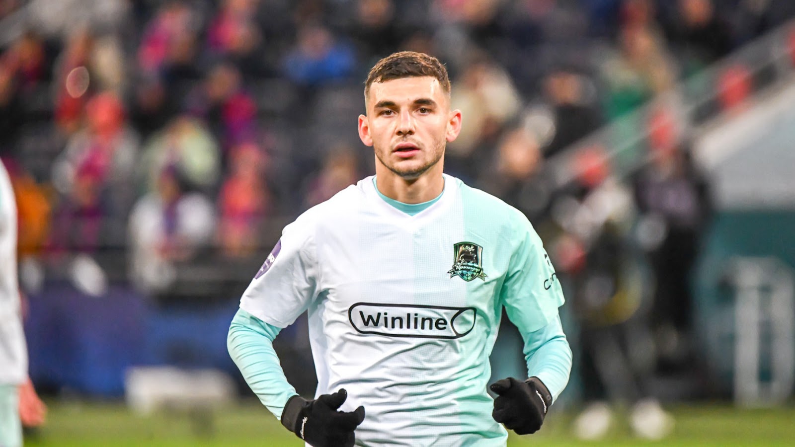 Лидс — трансфер Сперцяна