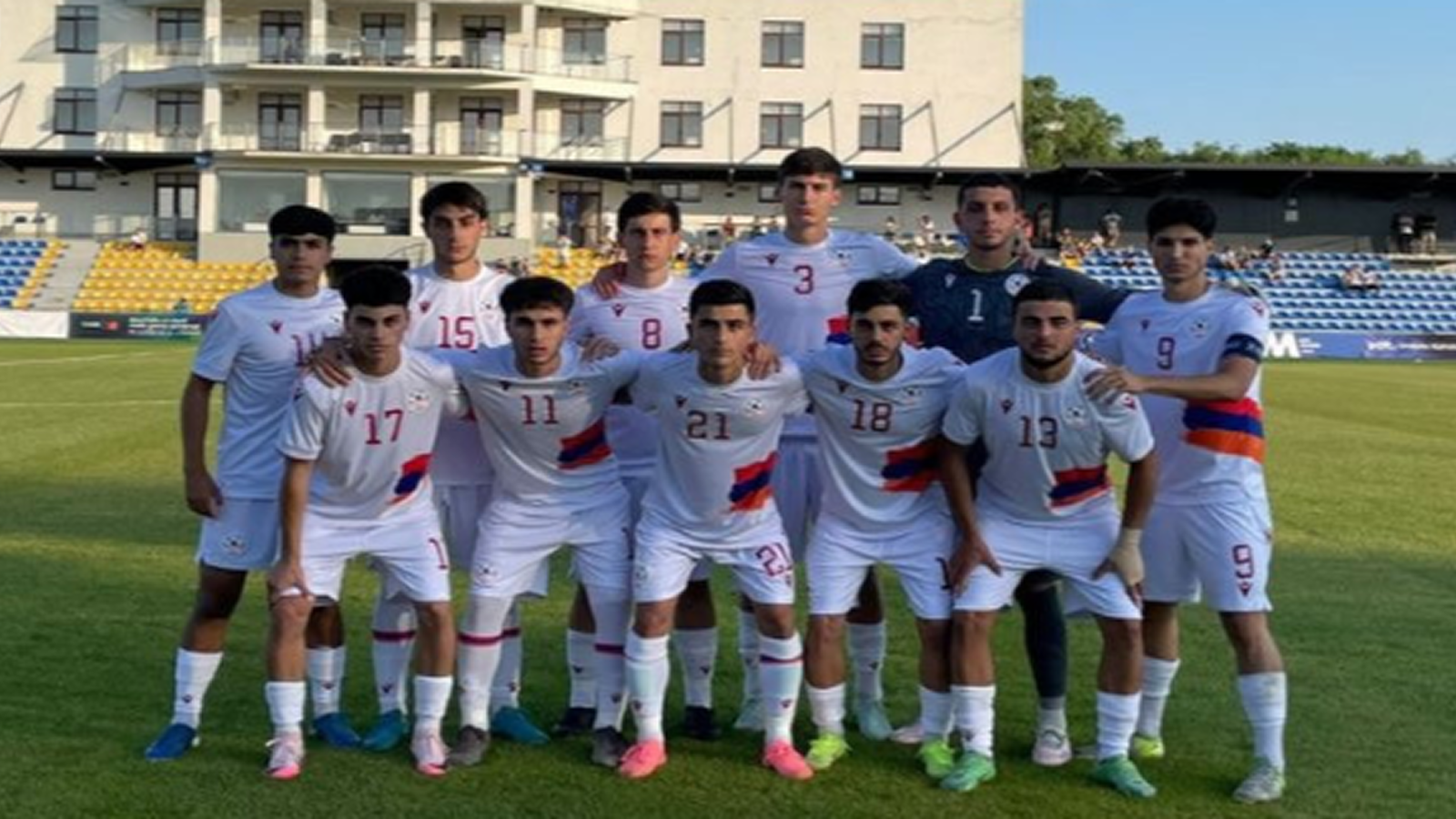 Армения U19 проиграла Узбекистану