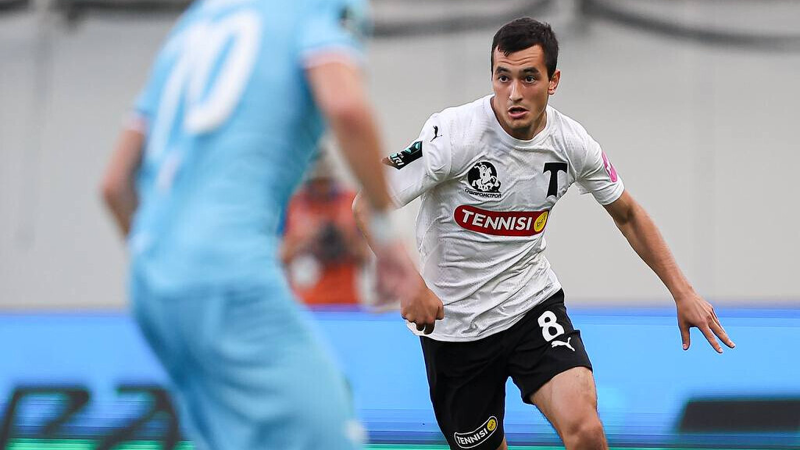 Галоян забил — Торпедо проходит дальше