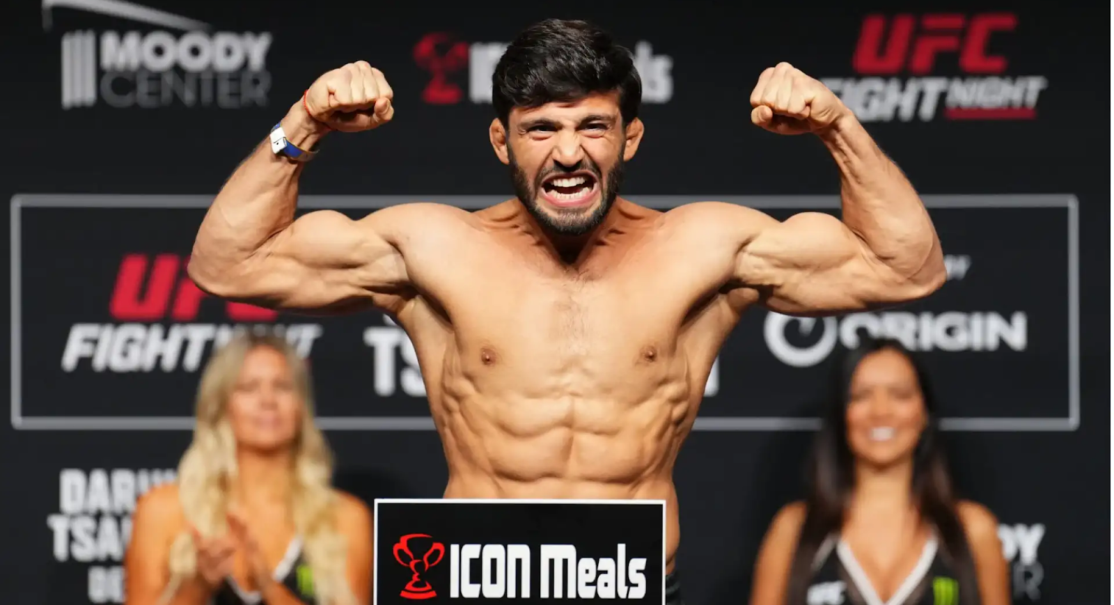 Царукян против Хукера в Дохе