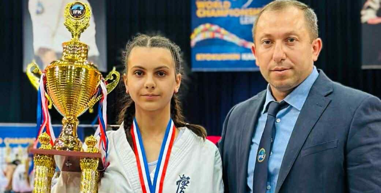 Элен Епремян из Севана выиграла золото на чемпионате по боевым искусствам в Анапе