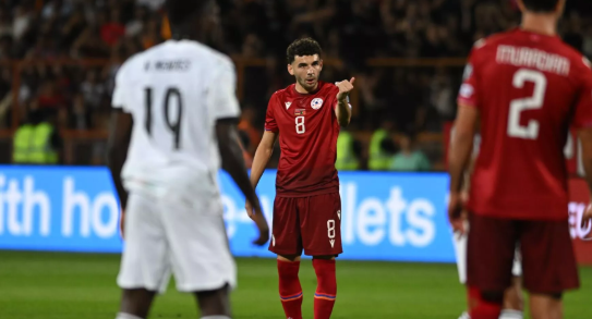 Галатасарай планирует зимний трансфер Эдуарда Сперцяна